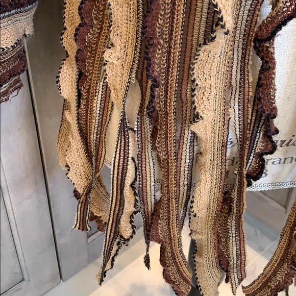 Fun Fall Fringe Sweater 🔥🔥🔥 - Picture 4 of 6